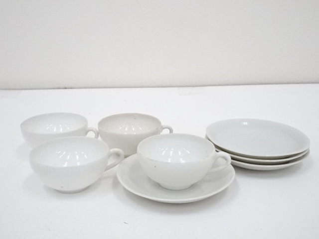 VINTAGE JAPANESE WHITE PORCELAIN CUP & SAUCER / SET OF 4 